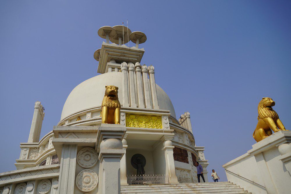 dhauli shanti stup Puri