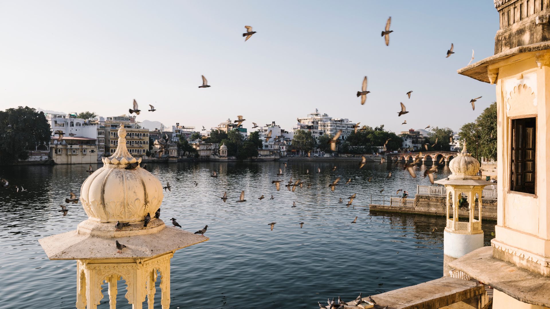 Read more about the article How to Plan an Ayodhya Varanasi Trip from Agra – Best Routes, Itinerary & Travel Tips